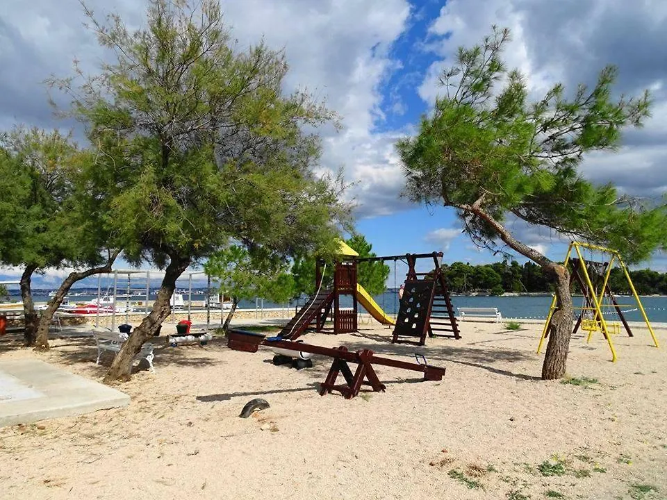 Apartments Rena & Filip, By The Beach 普莱克